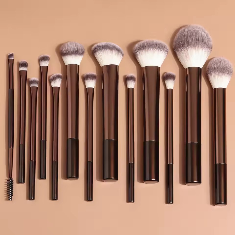 Huda Beauty Makeup Brush Set - Conjunto de 13 Pincéis de Maquiagem: