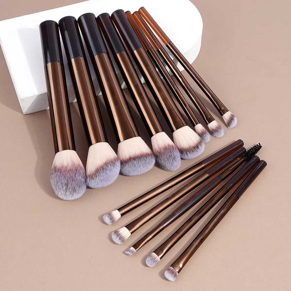 Conjunto de 13 Pincéis de Maqu - Huda Beauty Makeup Brush Set avaliação e preço