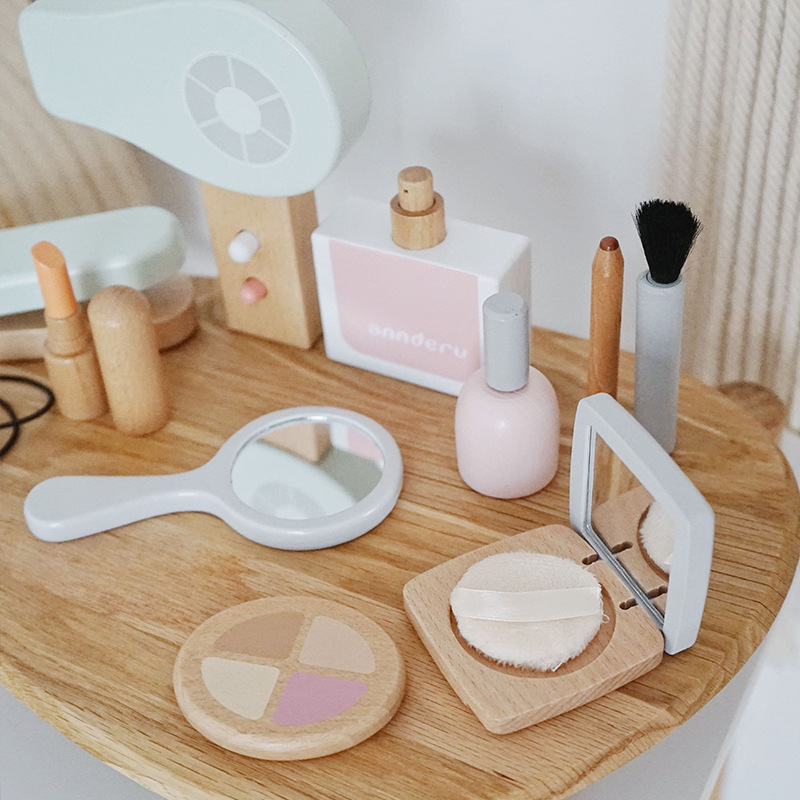 Novas crianças de madeira simu - Beauty Makeup Games avaliação e preço